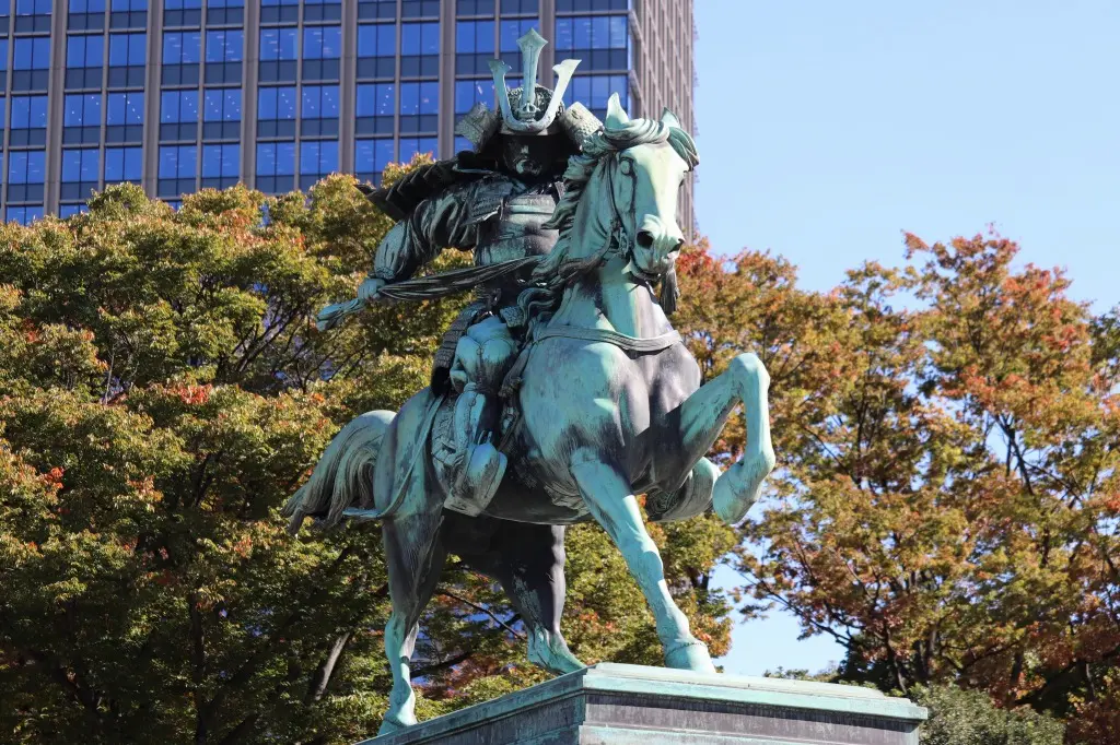 Statue of Kusunoki Masashige, the ideal loyal samurai