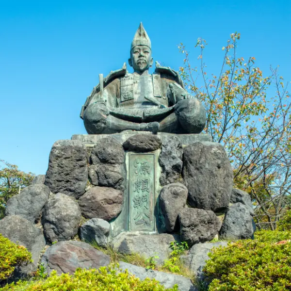 Statue of Minatomo no Yoritomo, founder of Kamakura Shogunate